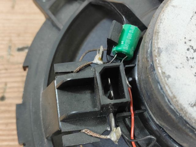 bontott AUDI A3 Bal hátsó Hangszóró