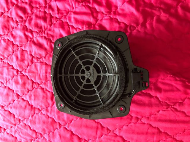 bontott AUDI A3 Bal hátsó Hangszóró