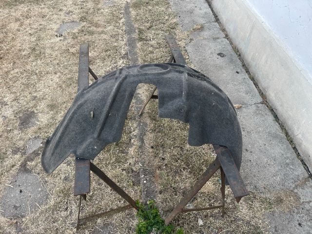 bontott AUDI A3 Bal hátsó Hátsó Dobbetét (Kerékjárati, Műanyag)