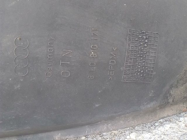 bontott AUDI A3 Bal hátsó Hátsó Dobbetét (Kerékjárati, Műanyag)