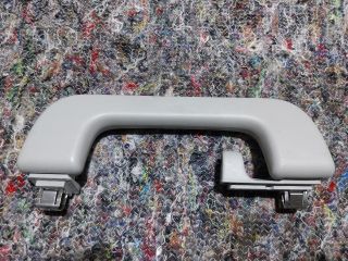 bontott AUDI A3 Bal hátsó Kapaszkodó (Felső)