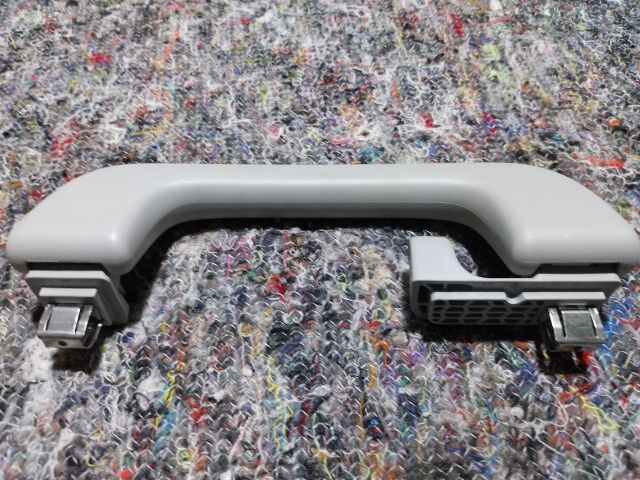 bontott AUDI A3 Bal hátsó Kapaszkodó (Felső)