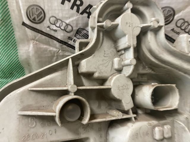 bontott AUDI A3 Bal Hátsó Lámpa Foglalat