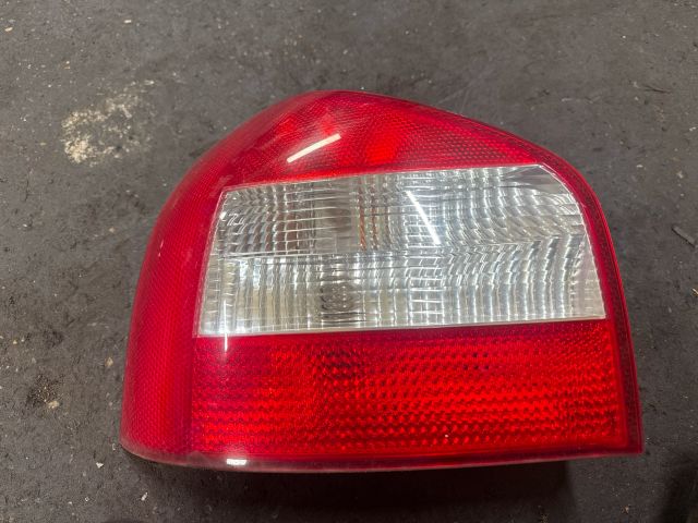 bontott AUDI A3 Bal Hátsó Lámpa