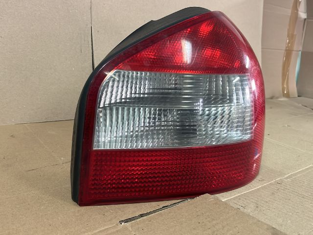 bontott AUDI A3 Bal Hátsó Lámpa