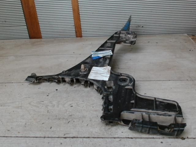 bontott AUDI A3 Bal hátsó Lökhárító Tartó (Műanyag)