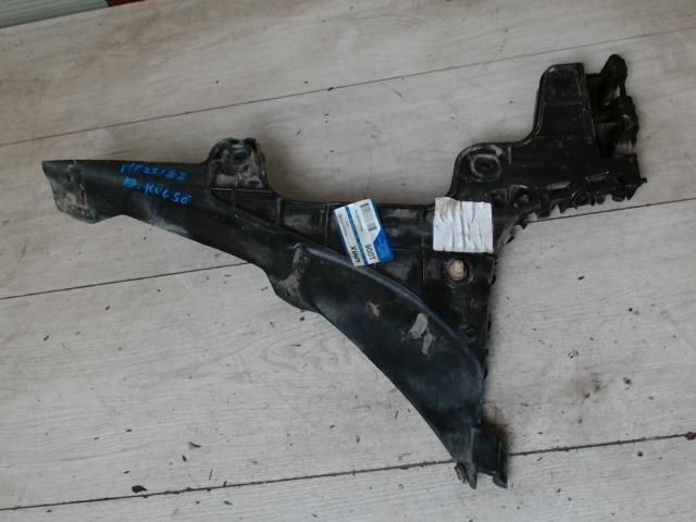 bontott AUDI A3 Bal hátsó Lökhárító Tartó (Műanyag)