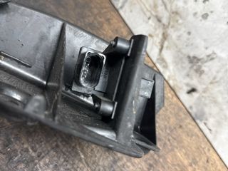 bontott AUDI A3 Bal hátsó Lökhárító Tartó (Műanyag)