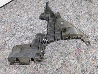 bontott AUDI A3 Bal hátsó Lökhárító Tartó (Műanyag)