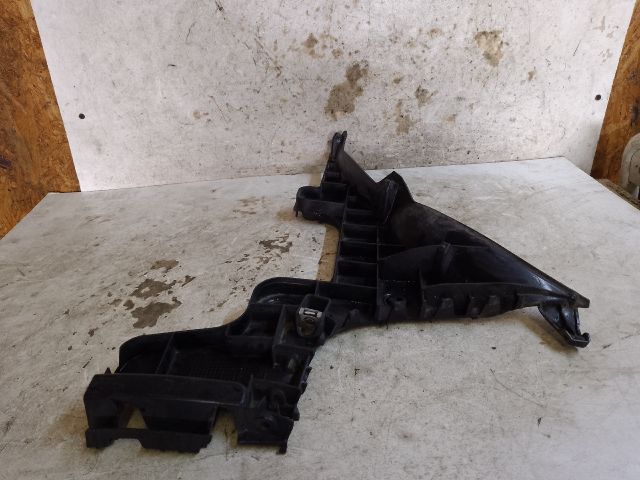 bontott AUDI A3 Bal hátsó Lökhárító Tartó (Műanyag)