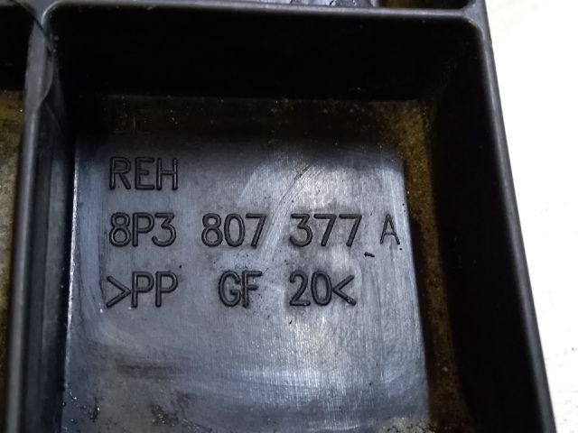 bontott AUDI A3 Bal hátsó Lökhárító Tartó (Műanyag)