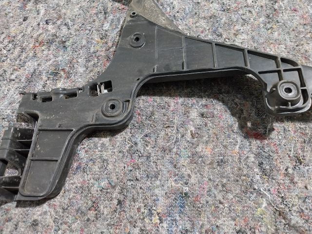 bontott AUDI A3 Bal hátsó Lökhárító Tartó (Műanyag)