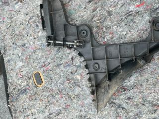 bontott AUDI A3 Bal hátsó Lökhárító Tartó (Műanyag)