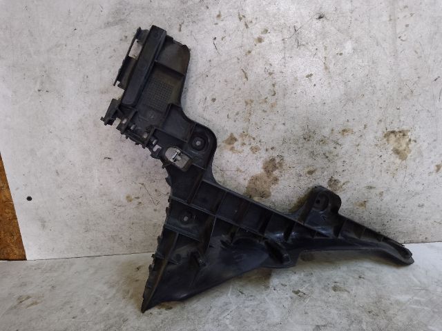 bontott AUDI A3 Bal hátsó Lökhárító Tartó (Műanyag)