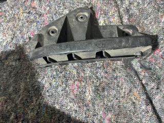 bontott AUDI A3 Bal hátsó Lökhárító Tartó (Műanyag)