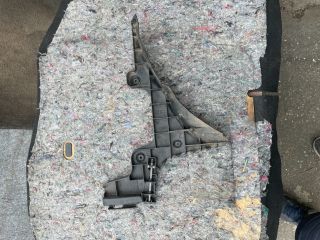 bontott AUDI A3 Bal hátsó Lökhárító Tartó (Műanyag)