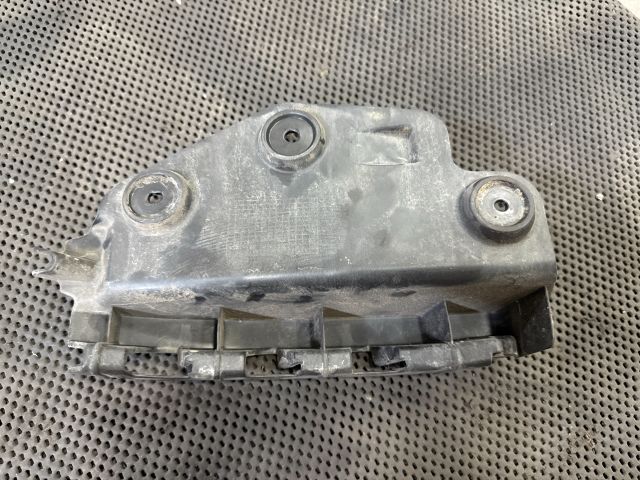 bontott AUDI A3 Bal hátsó Lökhárító Tartó (Műanyag)