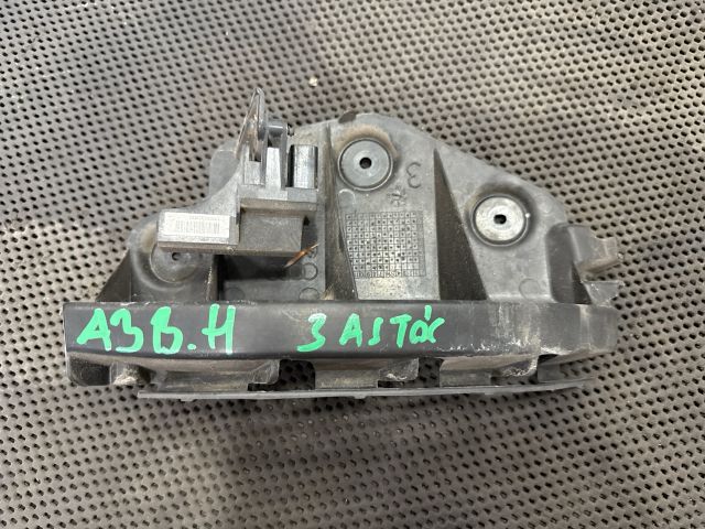 bontott AUDI A3 Bal hátsó Lökhárító Tartó (Műanyag)