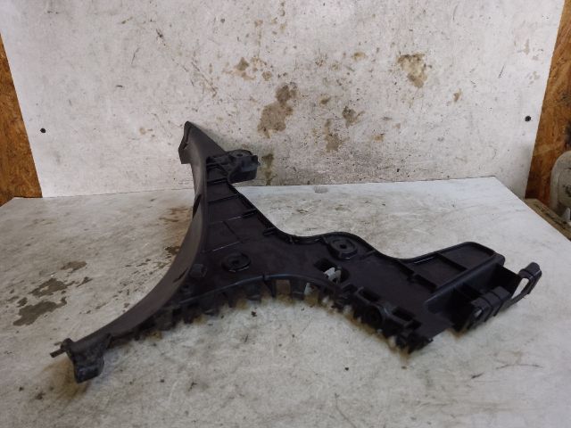 bontott AUDI A3 Bal hátsó Lökhárító Tartó (Műanyag)