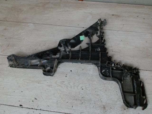 bontott AUDI A3 Bal hátsó Lökhárító Tartó (Műanyag)