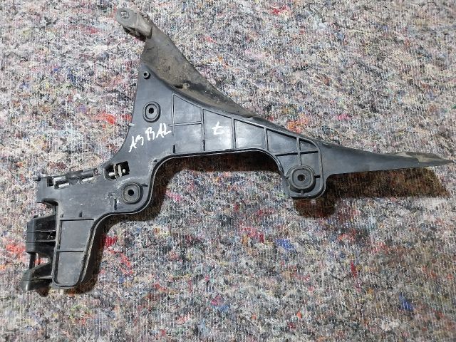 bontott AUDI A3 Bal hátsó Lökhárító Tartó (Műanyag)