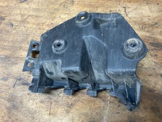 bontott AUDI A3 Bal hátsó Oldal Lökhárító Tartó (Műanyag)