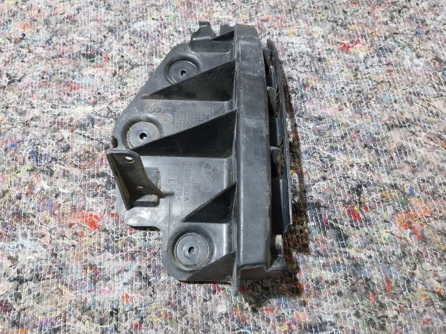 bontott AUDI A3 Bal hátsó Oldal Lökhárító Tartó (Műanyag)