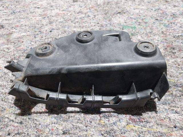 bontott AUDI A3 Bal hátsó Oldal Lökhárító Tartó (Műanyag)