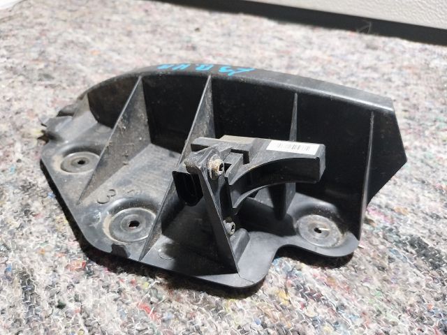 bontott AUDI A3 Bal hátsó Oldal Lökhárító Tartó (Műanyag)