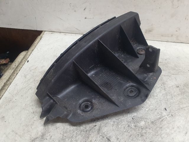 bontott AUDI A3 Bal hátsó Oldal Lökhárító Tartó (Műanyag)