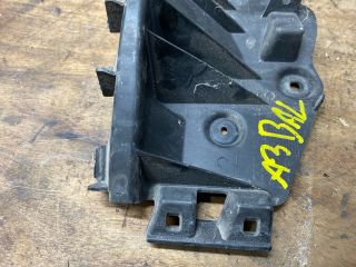 bontott AUDI A3 Bal hátsó Oldal Lökhárító Tartó (Műanyag)