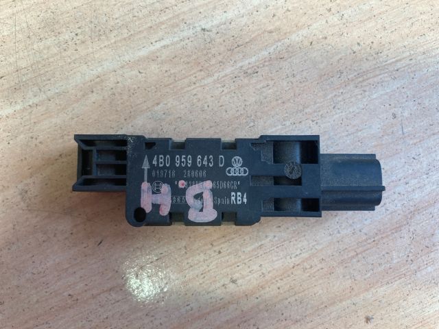 bontott AUDI A3 Bal hátsó Oldal Ütközés Érzékelő