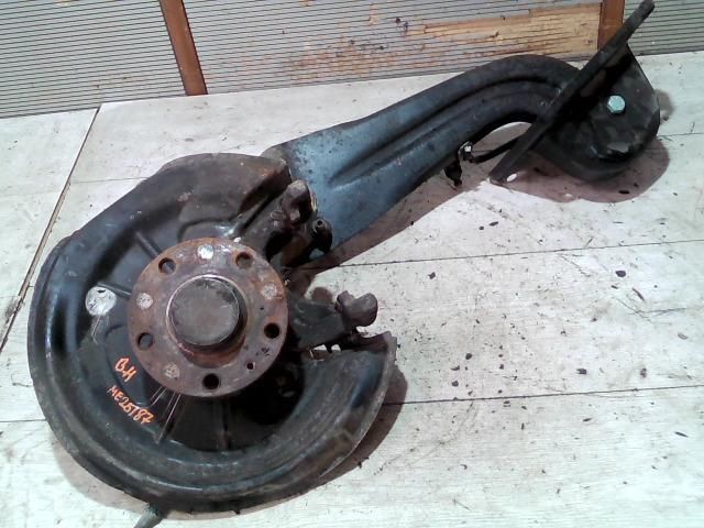 bontott AUDI A3 Bal hátsó Tengelycsonk