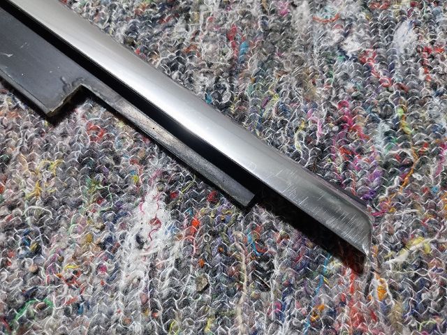 bontott AUDI A3 Bal hátsó Vízlehúzó Gumicsík