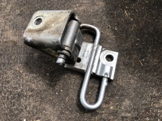 bontott AUDI A3 Bal hátsó Zsanér