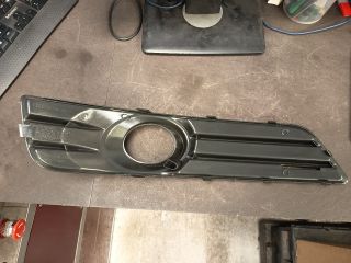 bontott AUDI A3 Bal Ködlámpa Rács