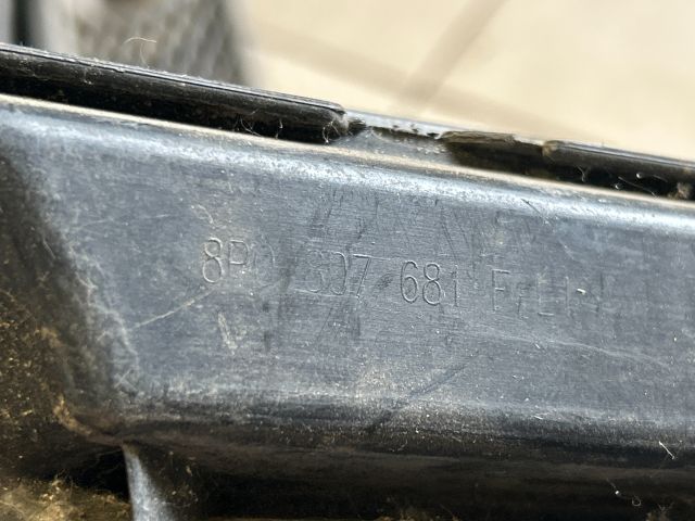 bontott AUDI A3 Bal Ködlámpa Rács