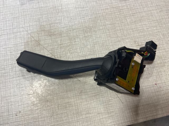 bontott AUDI A3 Bal Kormánykapcsoló Irányjelző (Tempomatos)