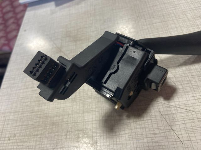 bontott AUDI A3 Bal Kormánykapcsoló Irányjelző (Tempomatos)