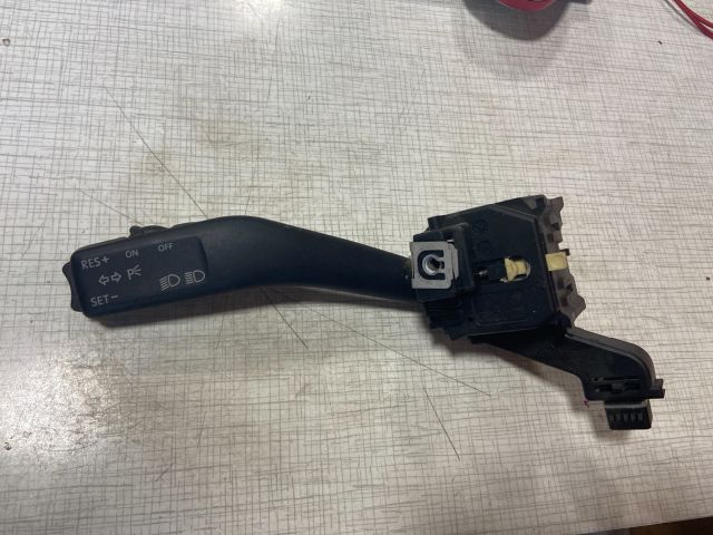 bontott AUDI A3 Bal Kormánykapcsoló Irányjelző (Tempomatos)