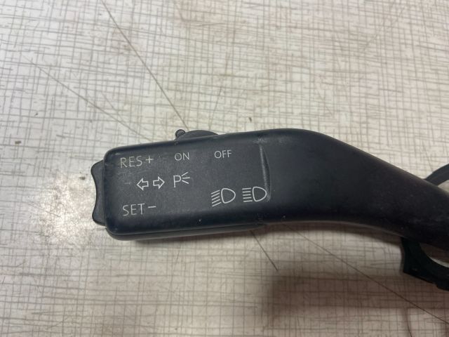 bontott AUDI A3 Bal Kormánykapcsoló Irányjelző (Tempomatos)