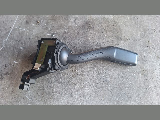 bontott AUDI A3 Bal Kormánykapcsoló Irányjelző