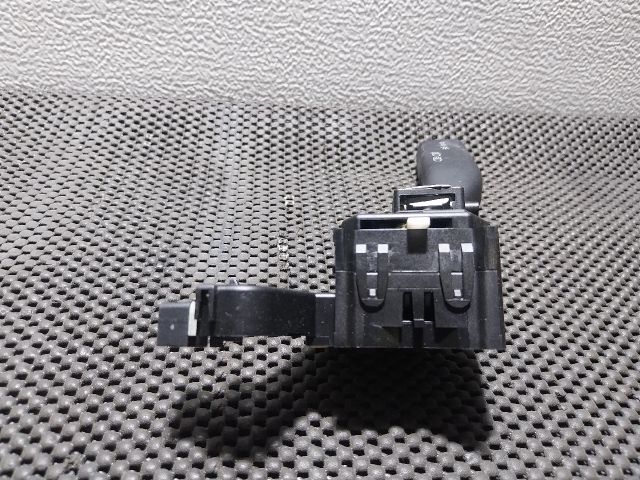 bontott AUDI A3 Bal Kormánykapcsoló Irányjelző