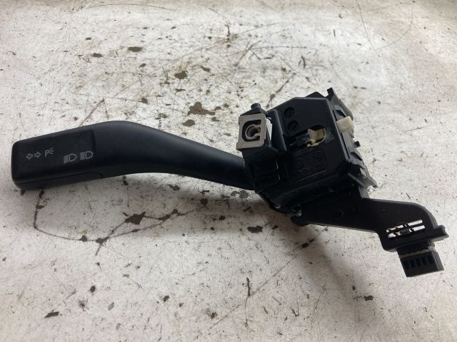 bontott AUDI A3 Bal Kormánykapcsoló Irányjelző