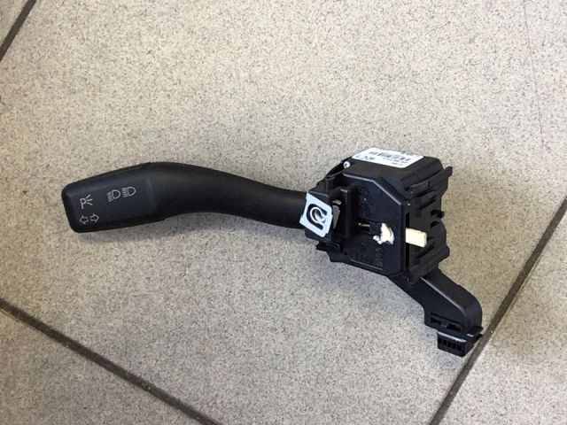 bontott AUDI A3 Bal Kormánykapcsoló Irányjelző