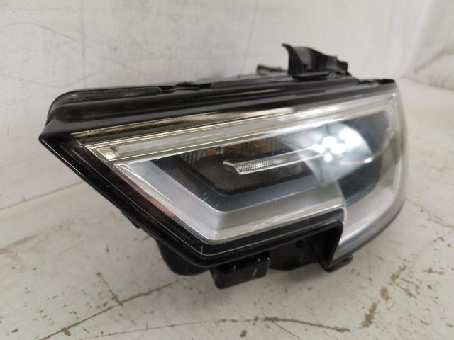 bontott AUDI A3 Bal Ledes Fényszóró