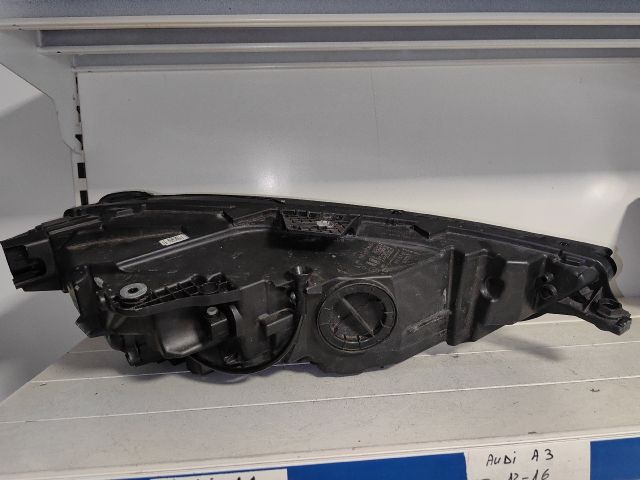 bontott AUDI A3 Bal Ledes Fényszóró