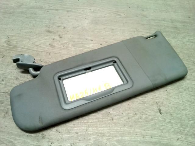 bontott AUDI A3 Bal Napellenző