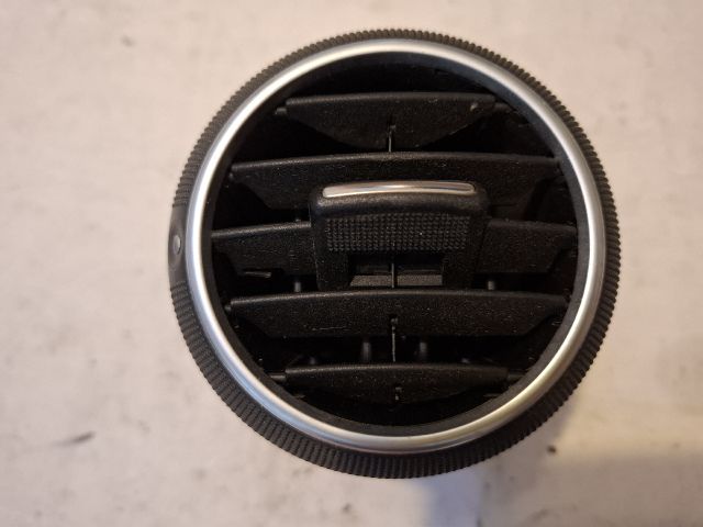 bontott AUDI A3 Bal Szellőző