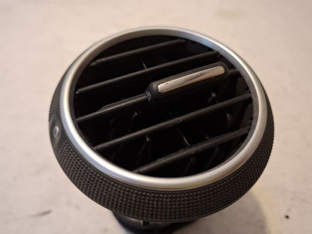 bontott AUDI A3 Bal Szellőző